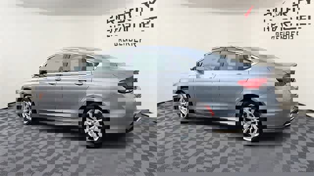 Used 2016 Chrysler 200 Limited image 6