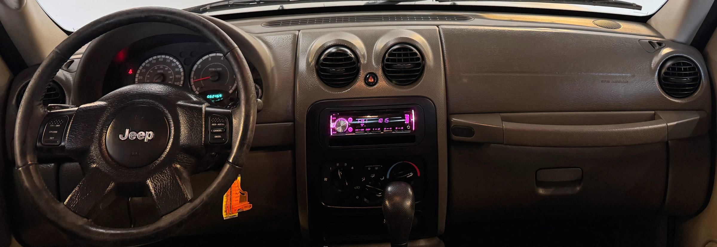 Used 2007 Jeep Liberty Sport AWD/4WD image 23