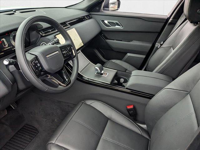 New 2025 Land Rover Range Rover Velar Dynamic SE image 3
