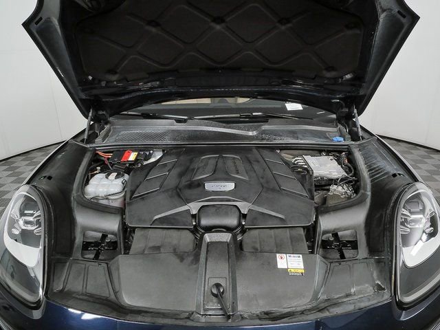 Certified 2022 Porsche Cayenne S image 35