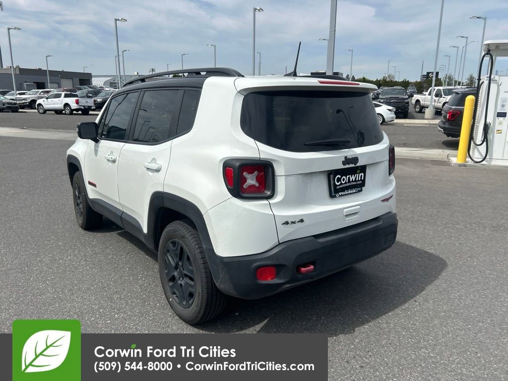 Used 2018 Jeep Renegade Trailhawk AWD/4WD image 11