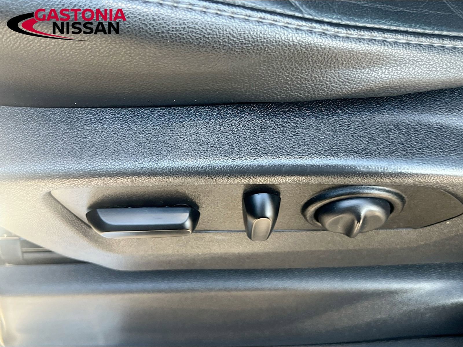 Used 2019 Chevrolet Silverado 1500 LTZ w/ LTZ Premium Package image 26