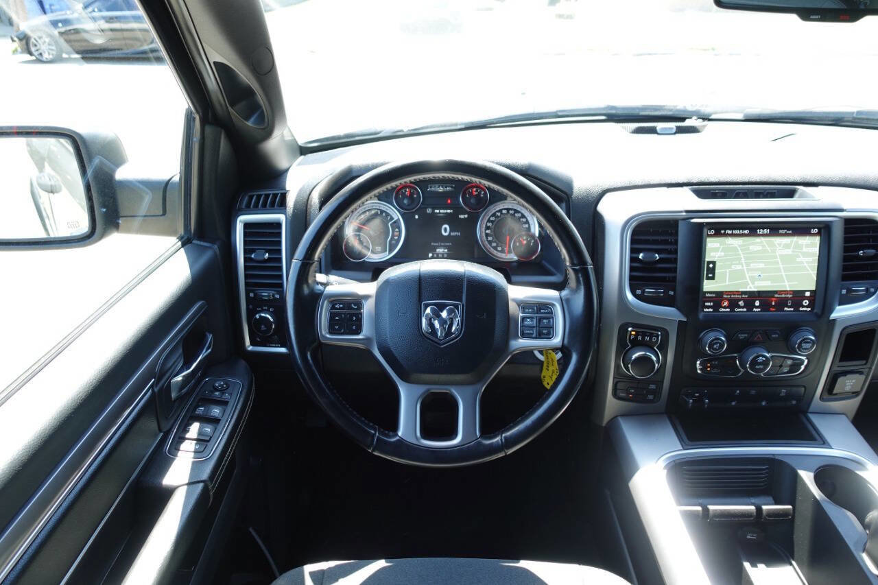 Used 2022 RAM 1500 Classic Warlock w/ Ceramic Grey Warlock Package image 33