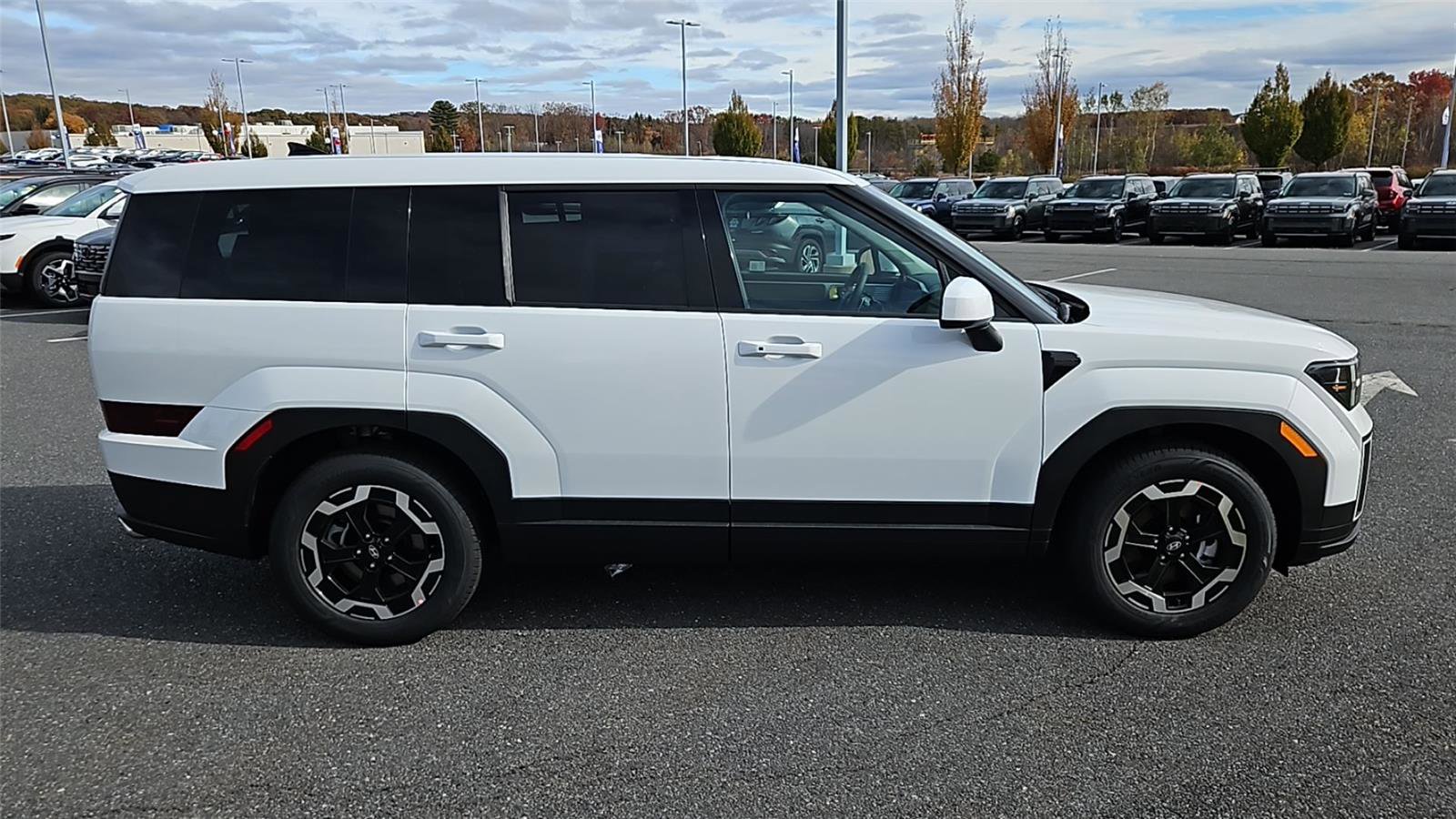 New 2026 Hyundai Santa Fe SE AWD/4WD image 8