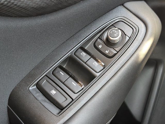 Used 2025 Subaru Outback Premium AWD/4WD image 30