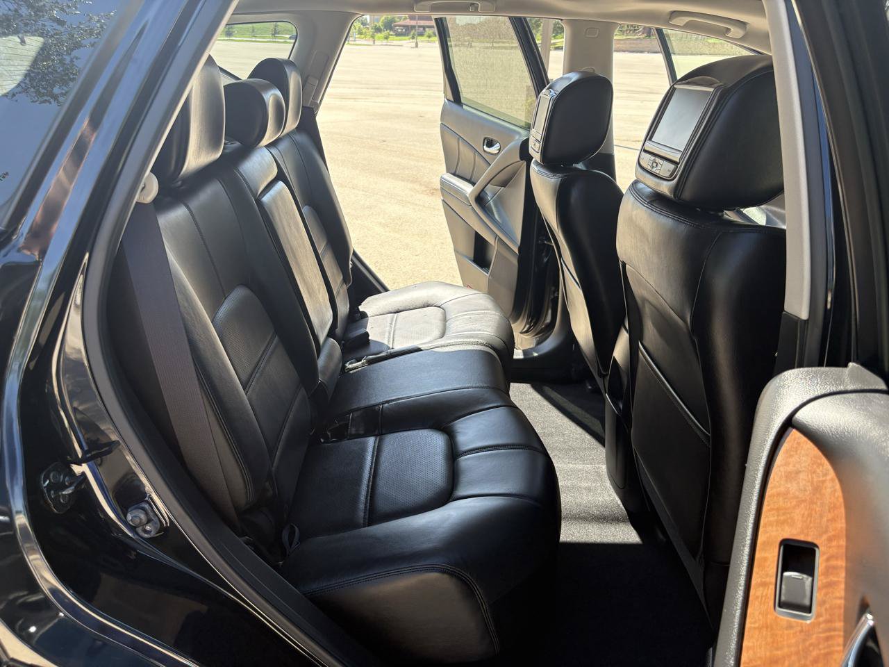 Used 2012 Nissan Murano LE w/ Platinum Pkg FWD image 23