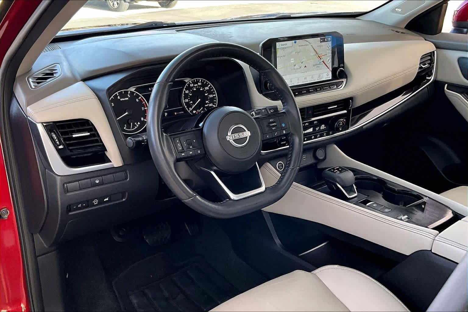Used 2023 Nissan Rogue SL w/ SL Premium Package FWD image 18