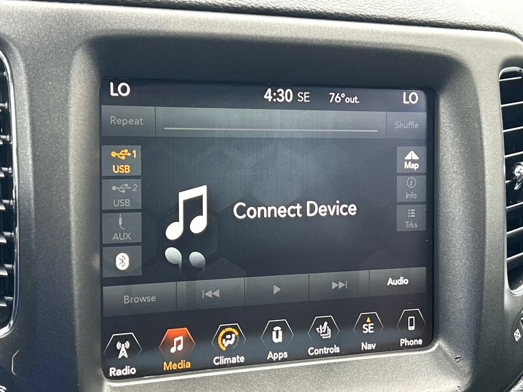 Used 2018 Jeep Compass Trailhawk w/ Navigation Group AWD/4WD image 30