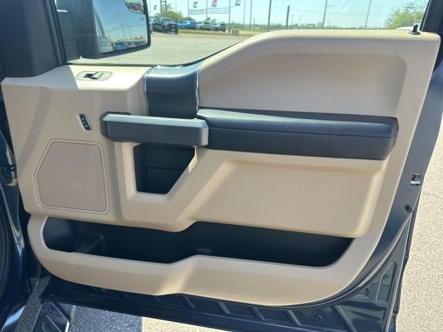 Used 2015 Ford F150 XLT w/ Equipment Group 302A Luxury image 12