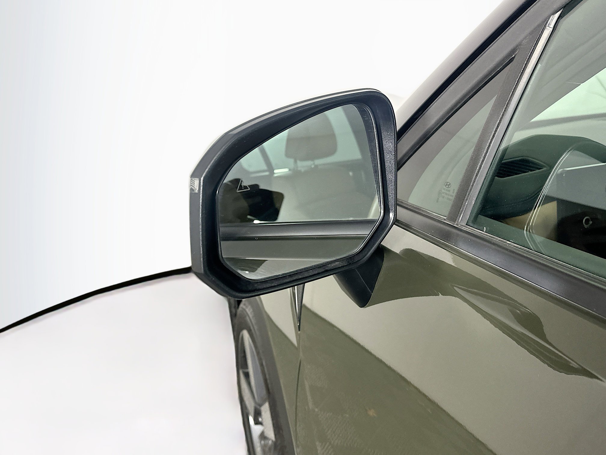 Used 2025 Hyundai Santa Fe Limited image 16