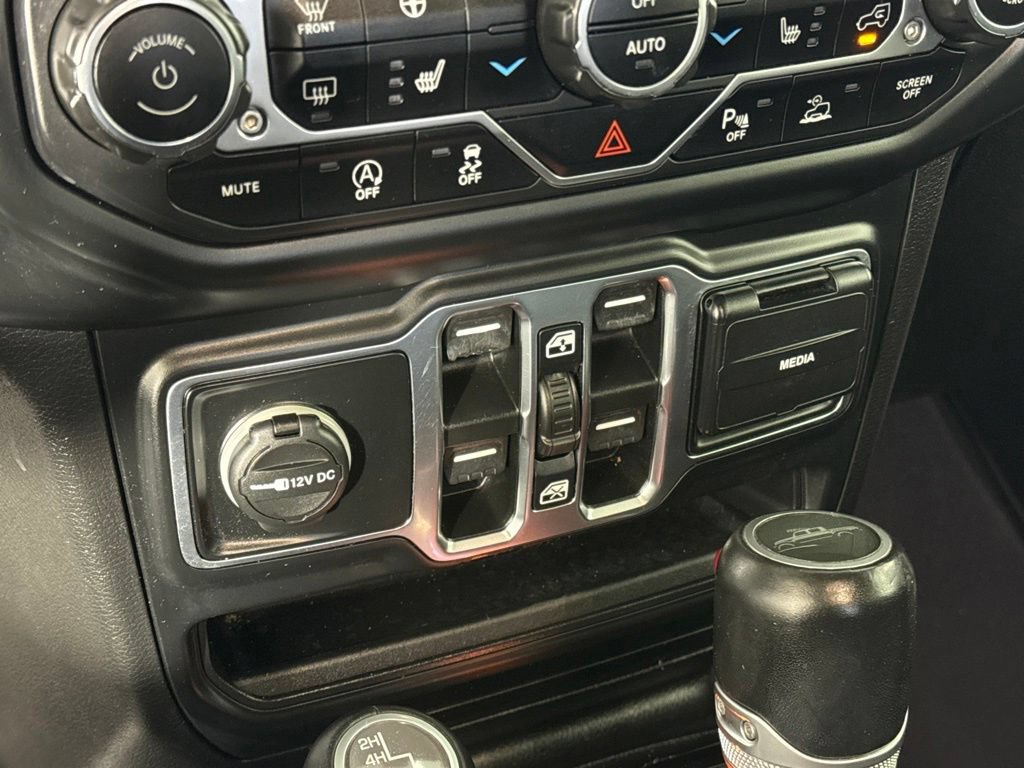 Certified 2021 Jeep Gladiator Overland AWD/4WD image 17