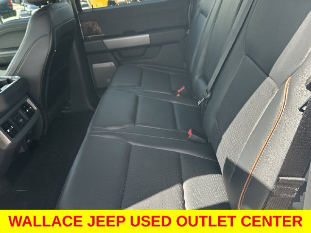 Used 2026 Ford F250 Lariat w/ Black Appearance Package AWD/4WD image 13