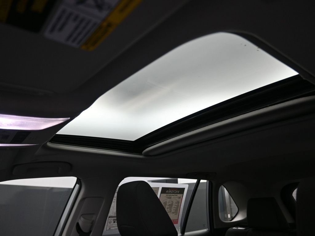 Used 2023 Toyota RAV4 XLE image 12