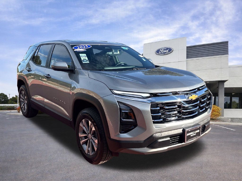 Used 2025 Chevrolet Equinox LT