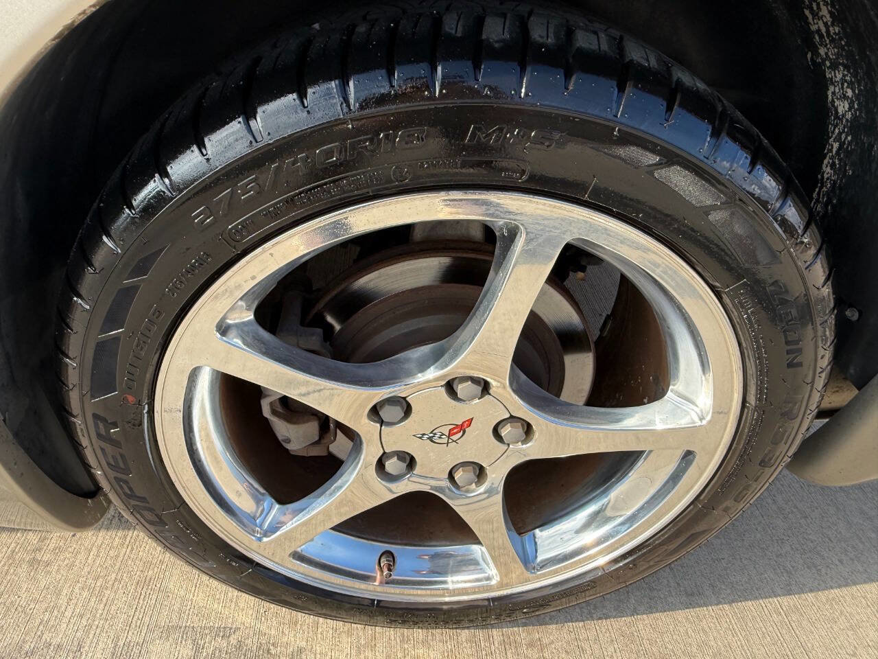 Used 2002 Chevrolet Corvette Coupe w/ Preferred Equipment Group2 image 19