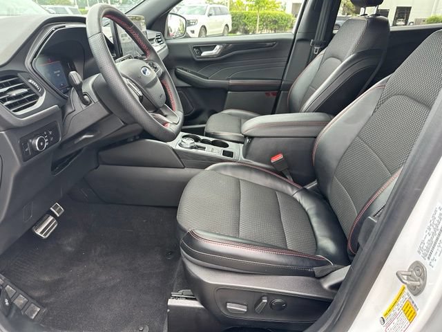 Used 2023 Ford Escape ST-Line Select w/ Tech Pack #1 AWD/4WD image 18
