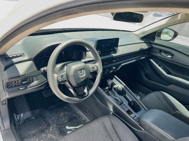 Used 2025 Honda Accord SE image 11