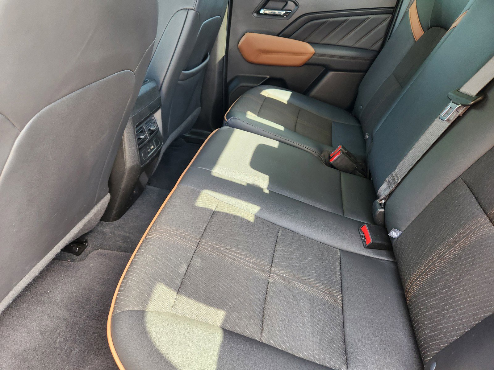 Certified 2024 GMC Canyon AT4 w/ Canyon Safety Plus Package image 12