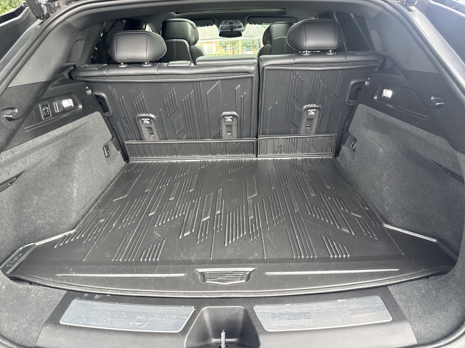 Used 2024 Cadillac Lyriq Luxury w/ LPO, Floor Liner Package AWD/4WD image 24