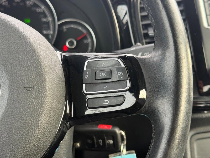 Used 2017 Volkswagen Beetle 1.8T FWD image 18