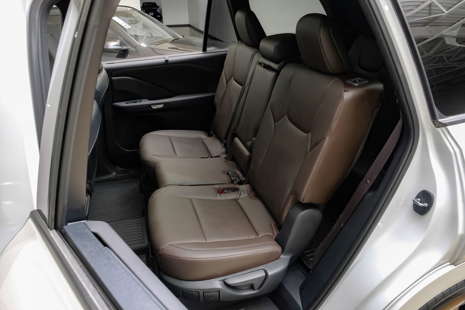 Used 2025 Lexus TX 350 AWD w/ Technology Package image 43