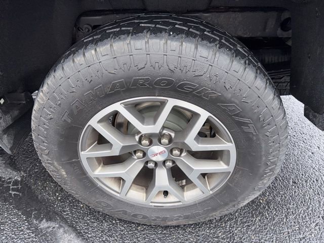 Used 2017 GMC Canyon SLE w/ All Terrain X Package image 31