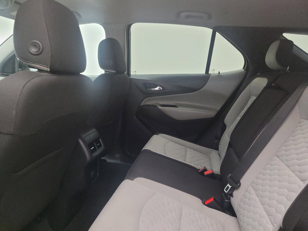 Used 2018 Chevrolet Equinox LT image 18
