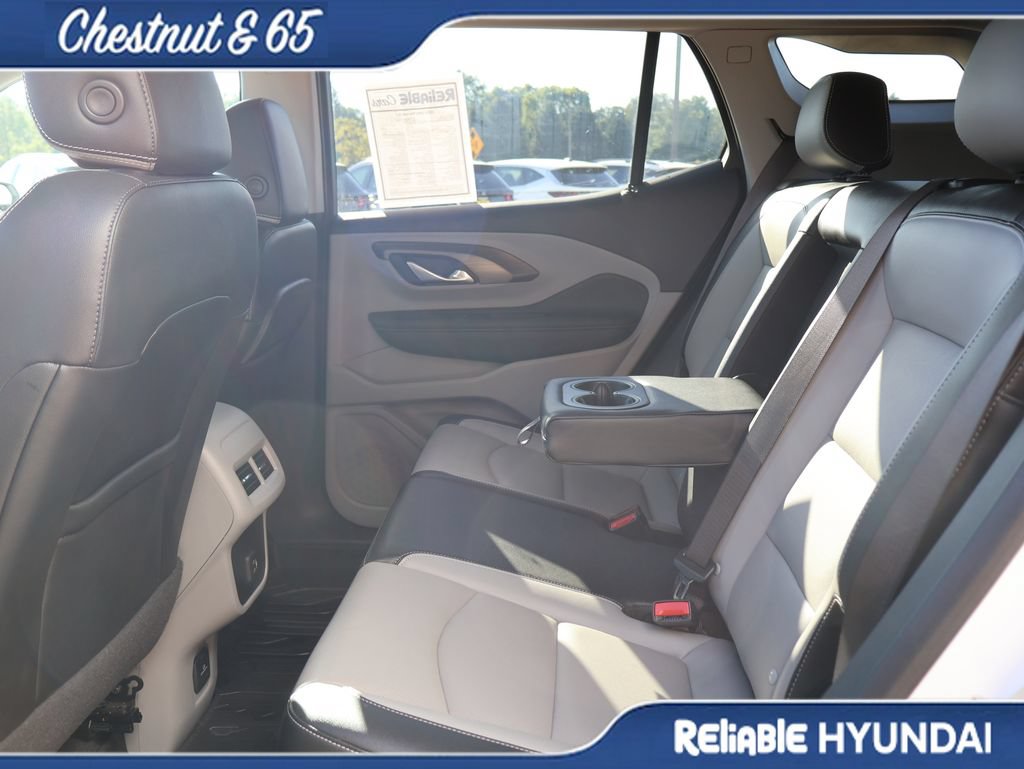 Used 2023 GMC Terrain SLT w/ Infotainment Package II AWD/4WD image 18