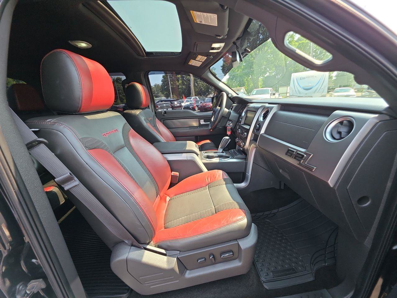 Used 2014 Ford F150 Raptor w/ Equipment Group 801A Luxury AWD/4WD image 8