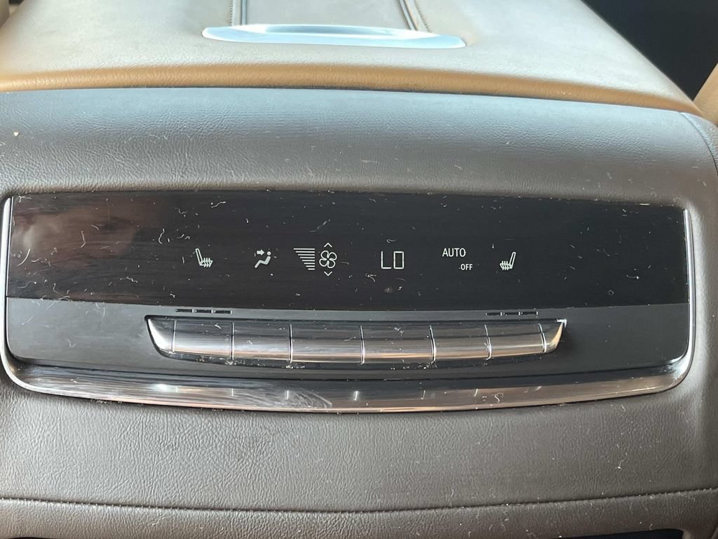 Used 2023 Cadillac Escalade Sport w/ Touring Package AWD/4WD image 17