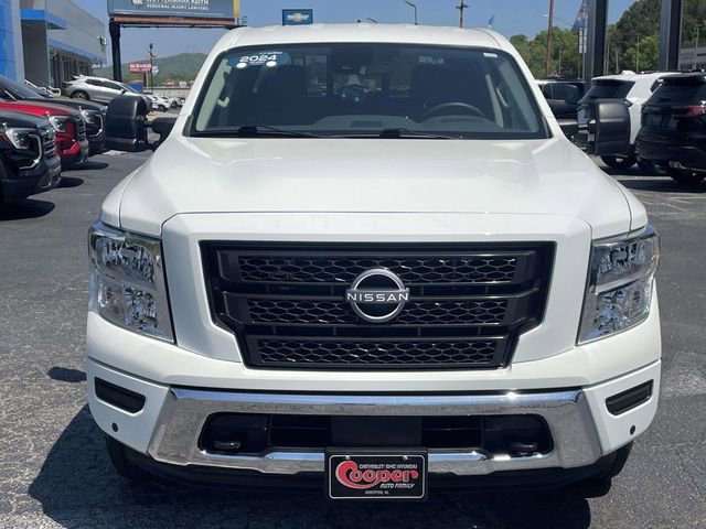 Used 2024 Nissan Titan SV w/ SV Convenience Package image 7