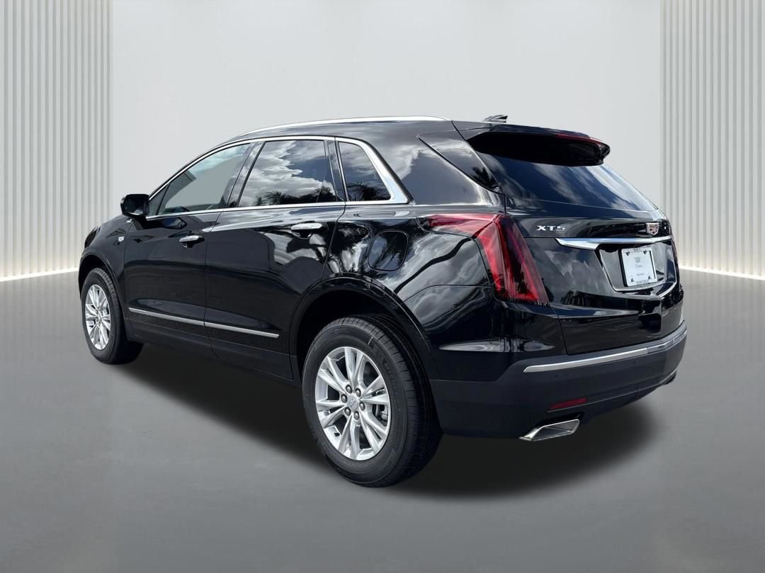 New 2026 Cadillac XT5 Luxury image 7
