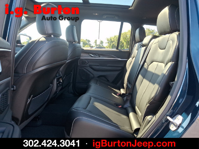 New 2027 Jeep Grand Cherokee Limited AWD/4WD image 6