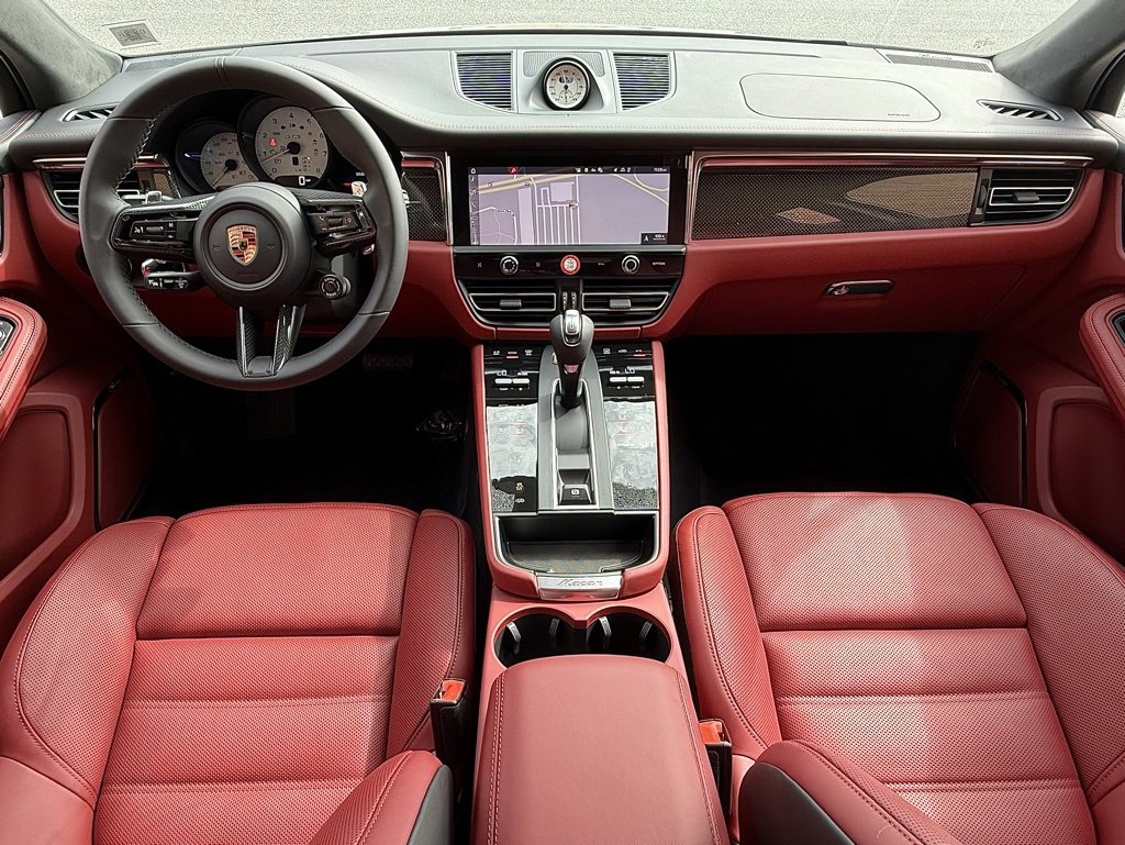 New 2026 Porsche Macan GTS image 13