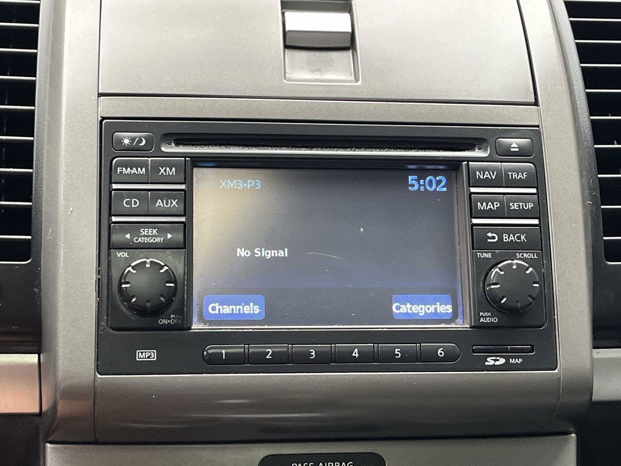 Used 2012 Nissan Sentra 2.0 SR w/ Special Edition Pkg FWD image 14