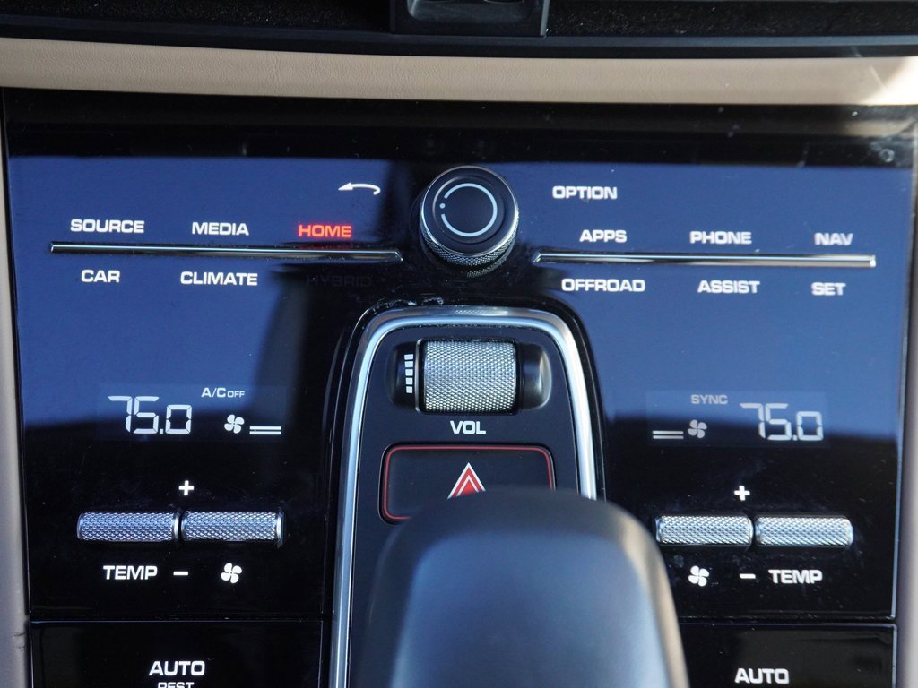 Used 2020 Porsche Cayenne Turbo image 62