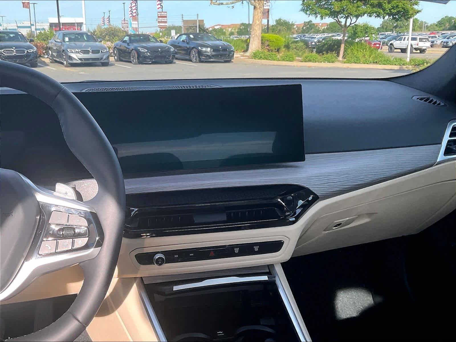 Used 2025 BMW 330i Sedan w/ Convenience Package image 8