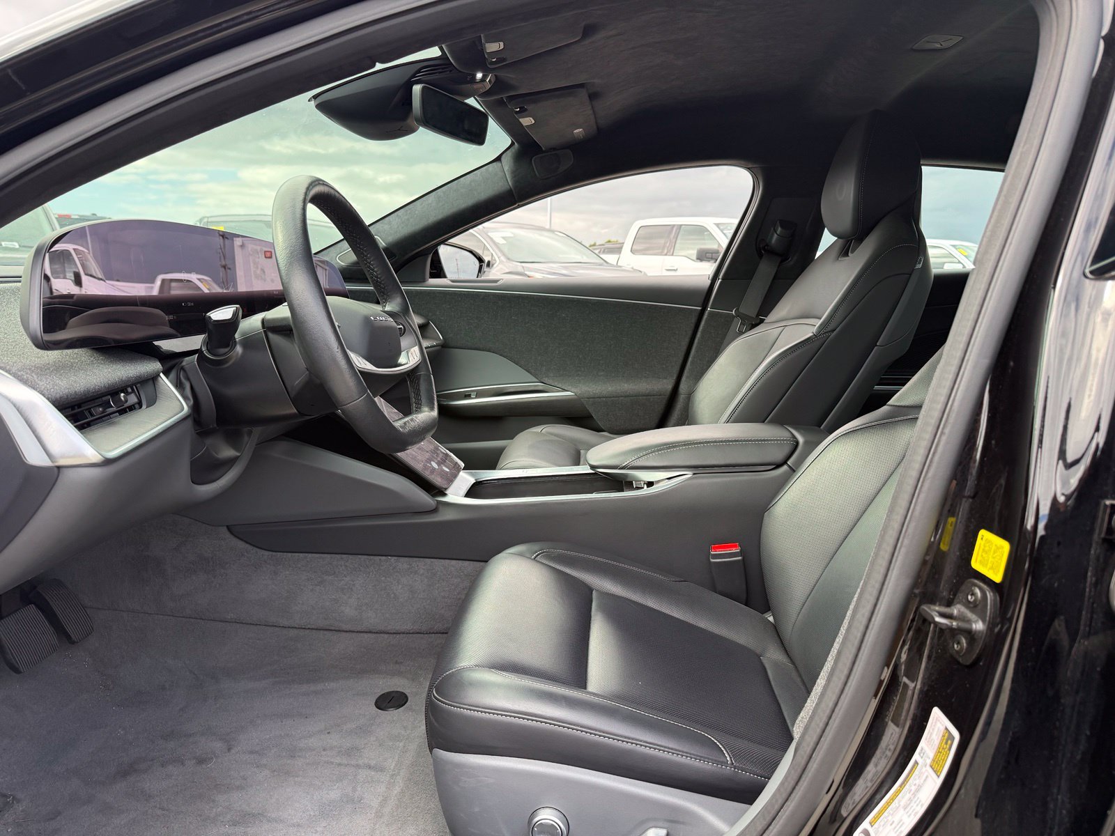 Used 2024 Lucid Air Pure RWD image 5