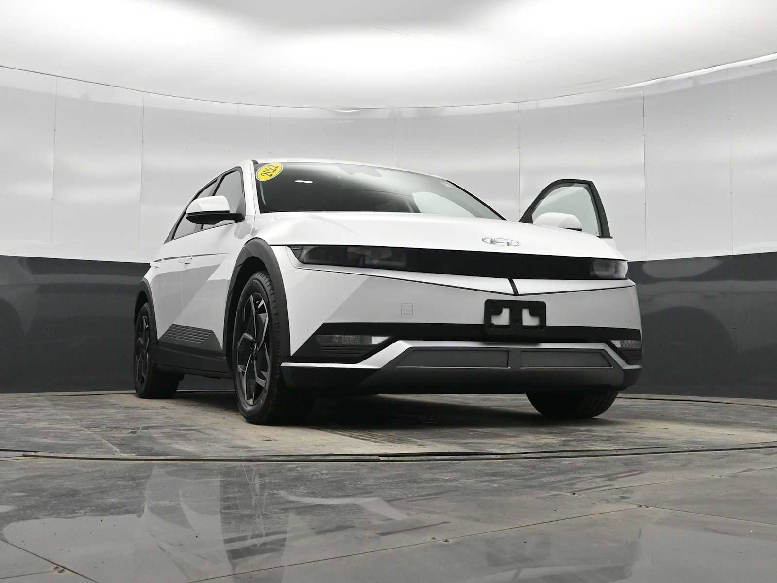 Used 2022 Hyundai Ioniq 5 SE w/ Cargo Package image 30