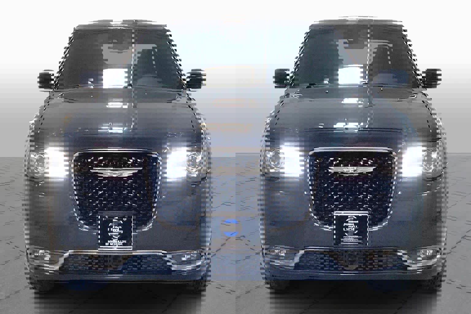 Used 2019 Chrysler 300 S w/ 300S Premium Group image 3