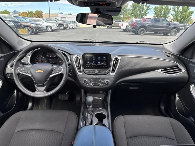 Used 2025 Chevrolet Malibu LT FWD image 12