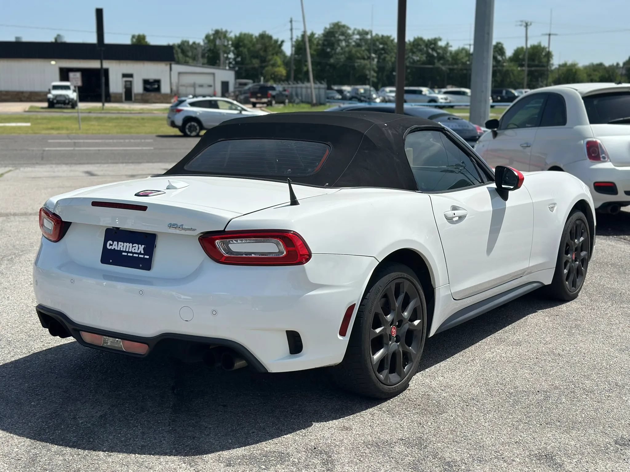 Used 2020 FIAT 124 Spider Abarth w/ Convenience Group RWD image 10