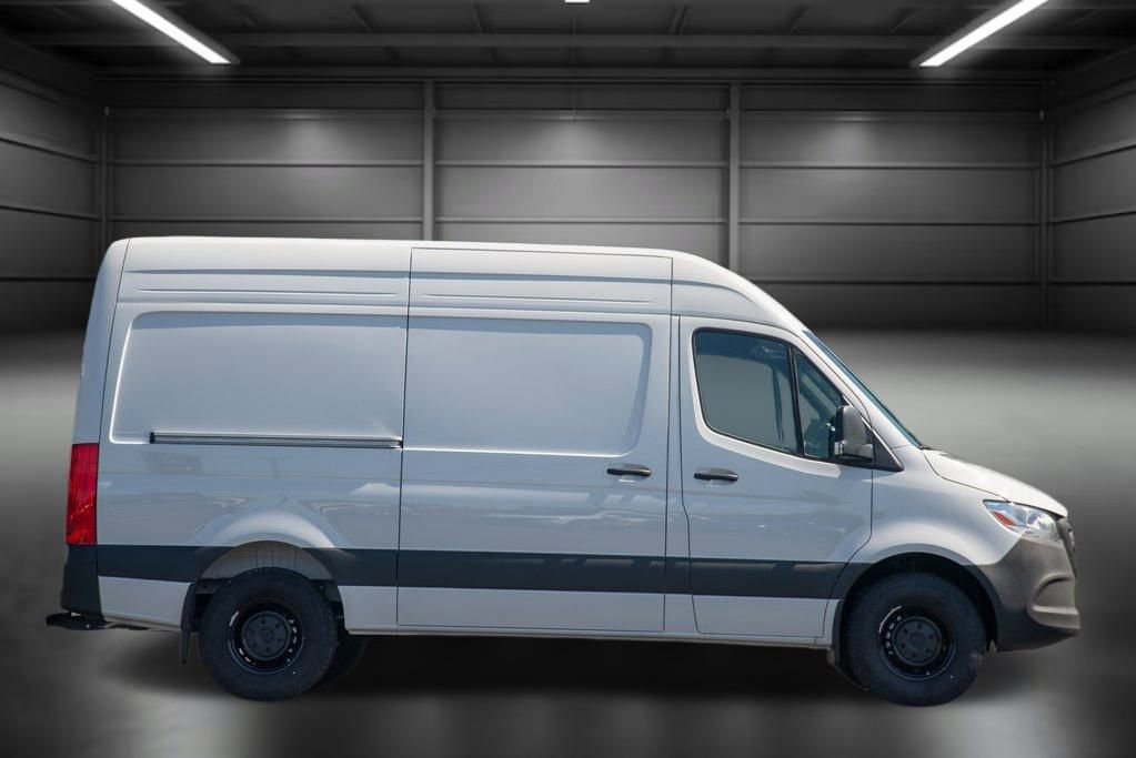 Used 2024 Mercedes-Benz Sprinter 144 Cargo image 5