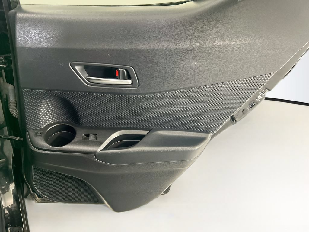 Used 2020 Toyota C-HR XLE FWD image 25