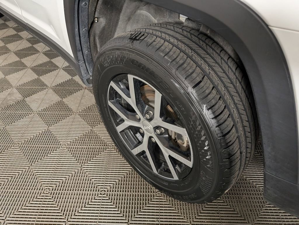 Certified 2024 Jeep Grand Cherokee Limited image 14