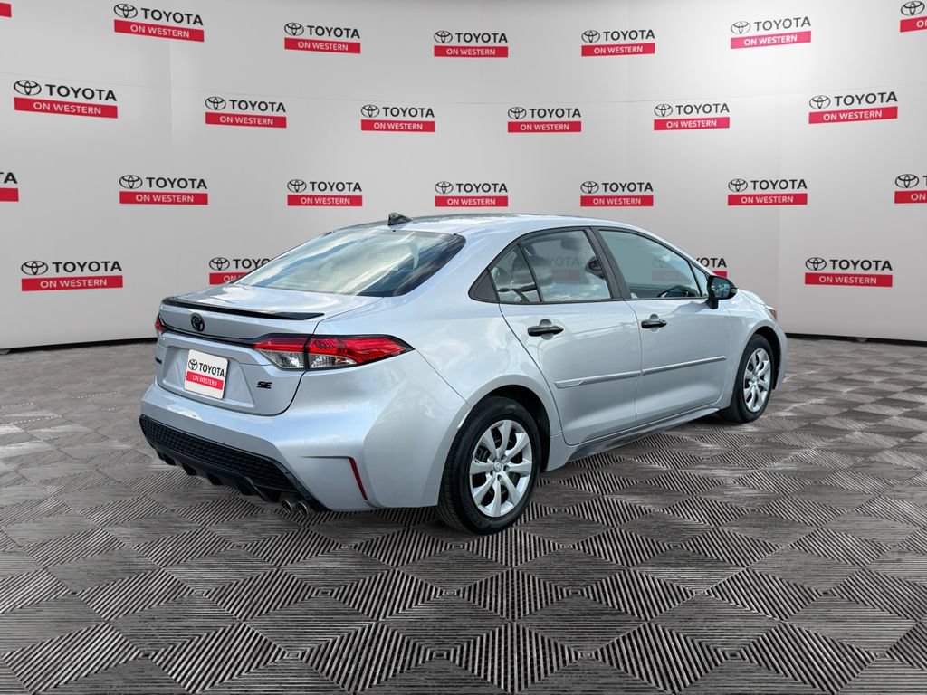Used 2022 Toyota Corolla SE FWD image 5
