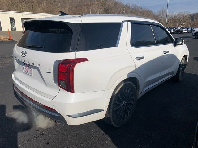 Used 2023 Hyundai Palisade Calligraphy image 11