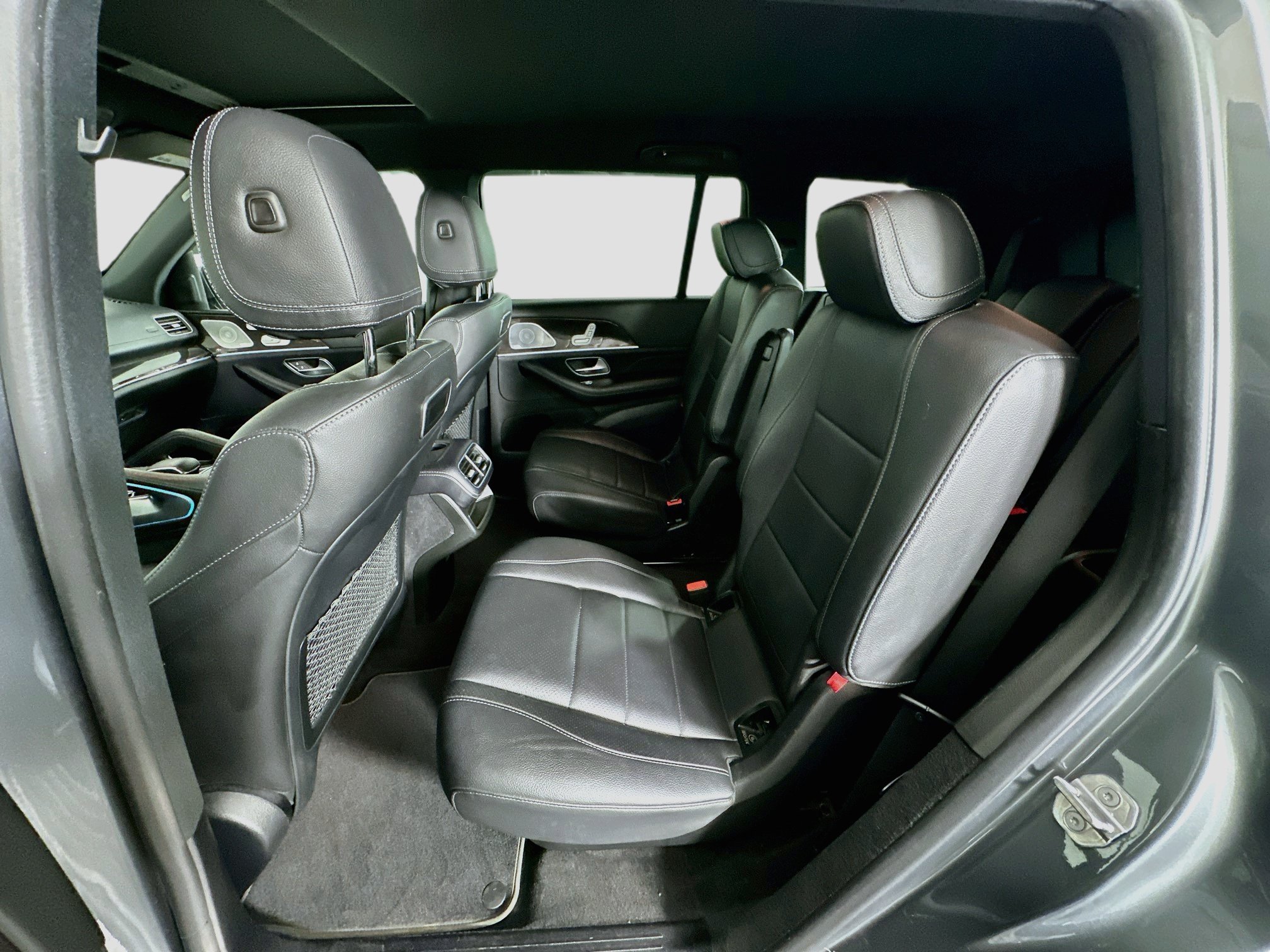 Used 2020 Mercedes-Benz GLS 450 4MATIC image 30