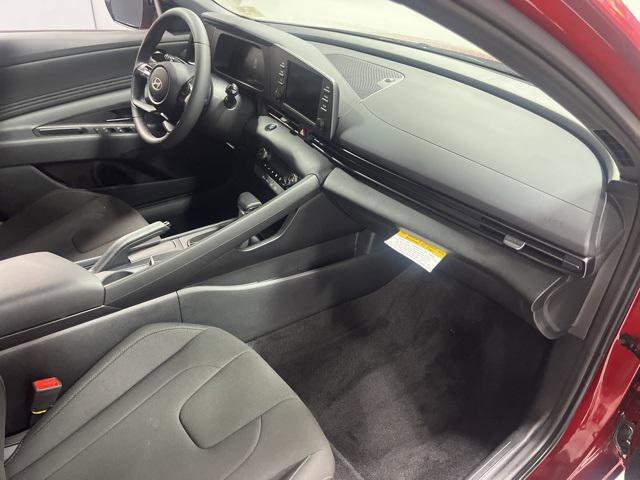 New 2025 Hyundai Elantra Sport image 23