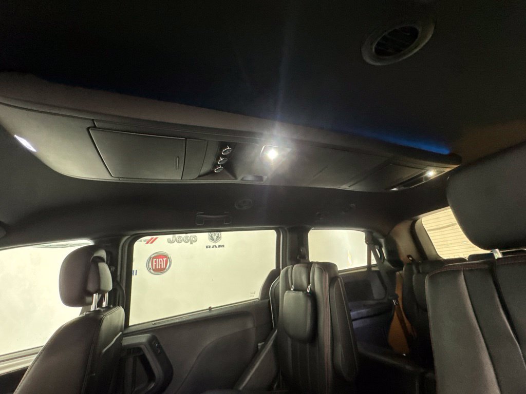 Used 2019 Dodge Grand Caravan GT w/ Safety Sphere Group FWD image 33